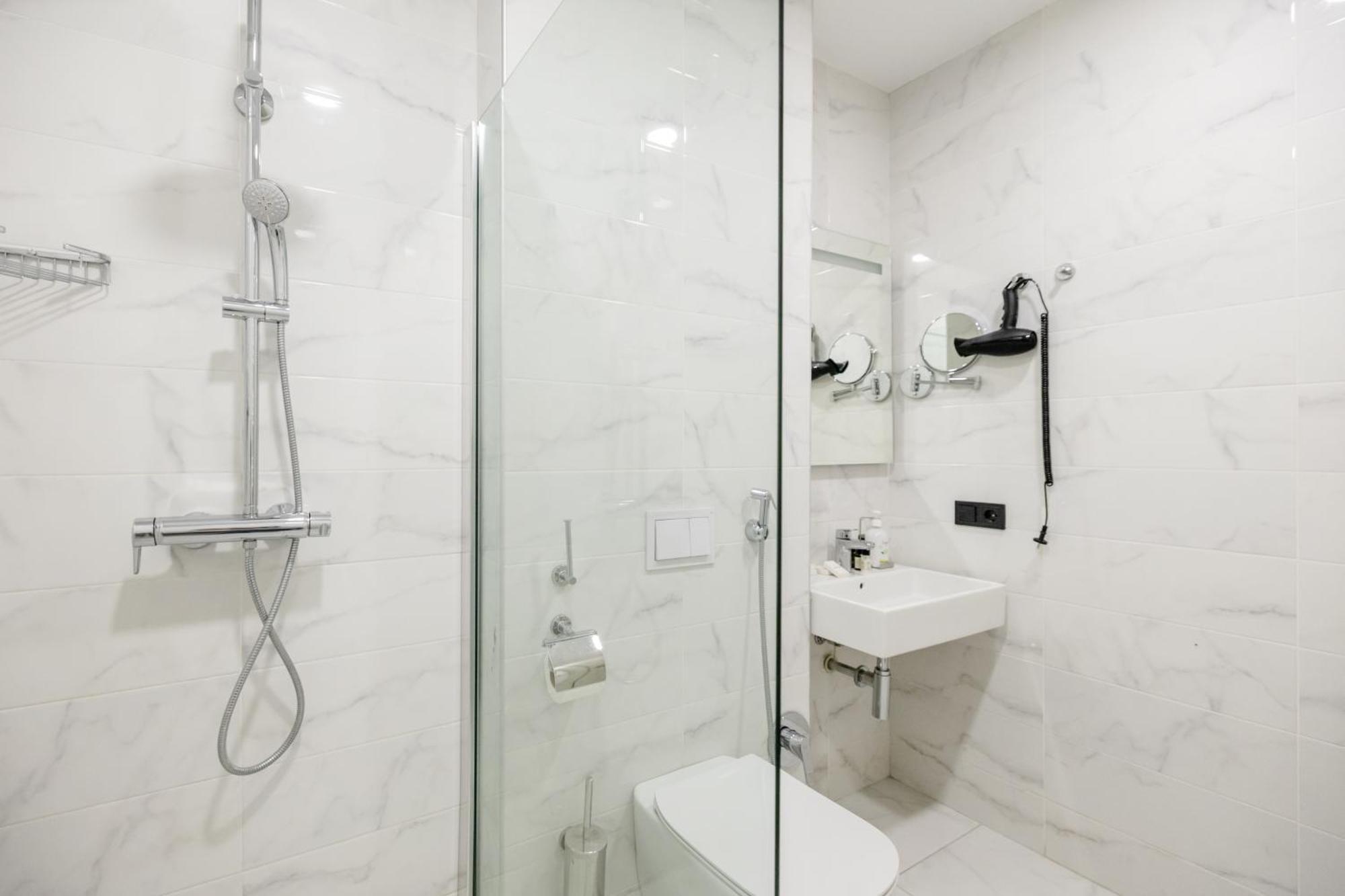 Hotel Brosse Garden Tiflis Habitación foto