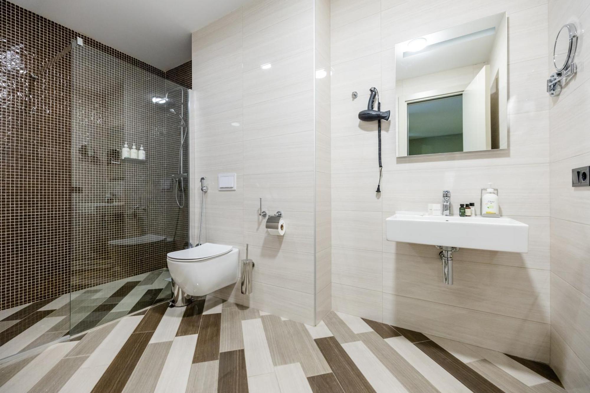 Hotel Brosse Garden Tiflis Habitación foto